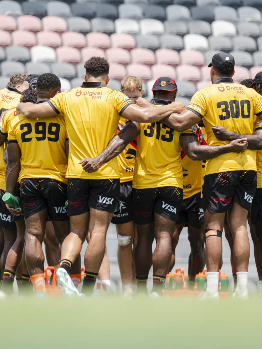PNG Kumuls squad at a captains run training session